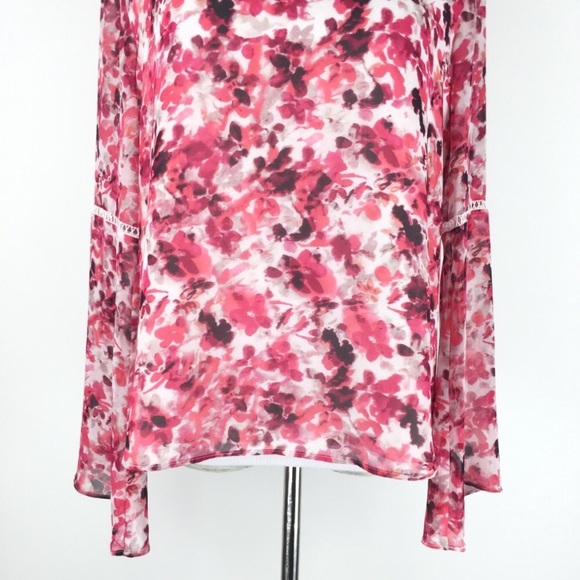 Calvin Klein Pink Floral Bell Sleeve Blouse 👚 - Picture 4 of 6